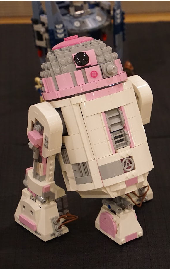 LEGO R2-KT